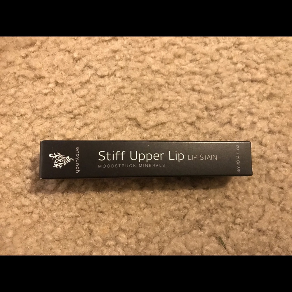 Younique stiff lip stain