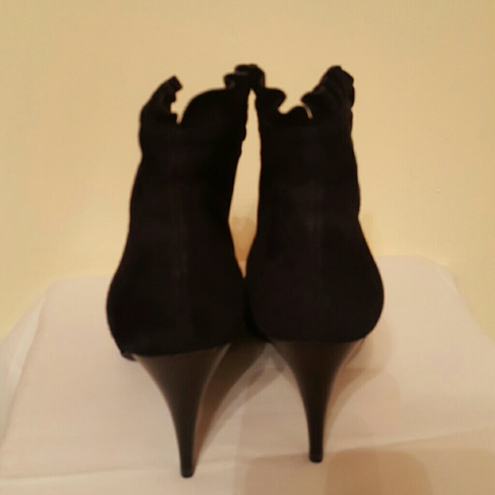 Shoe - Picture 5 of 5