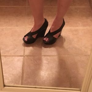 Shoes size 5 1/2