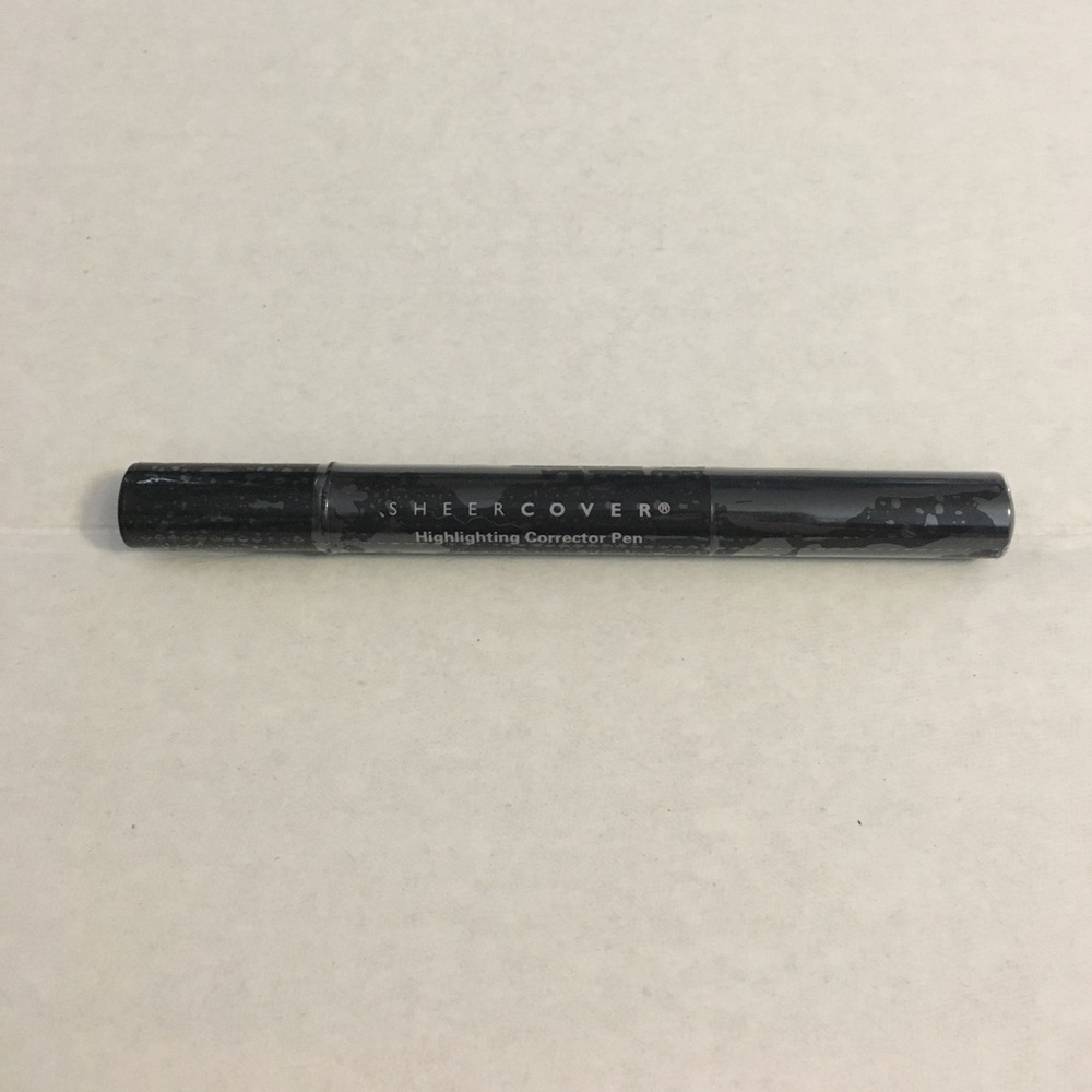 Sheer Cover Highlighting Corrector Pen