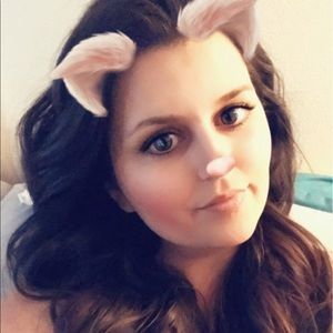 Meet your Posher, Danelia