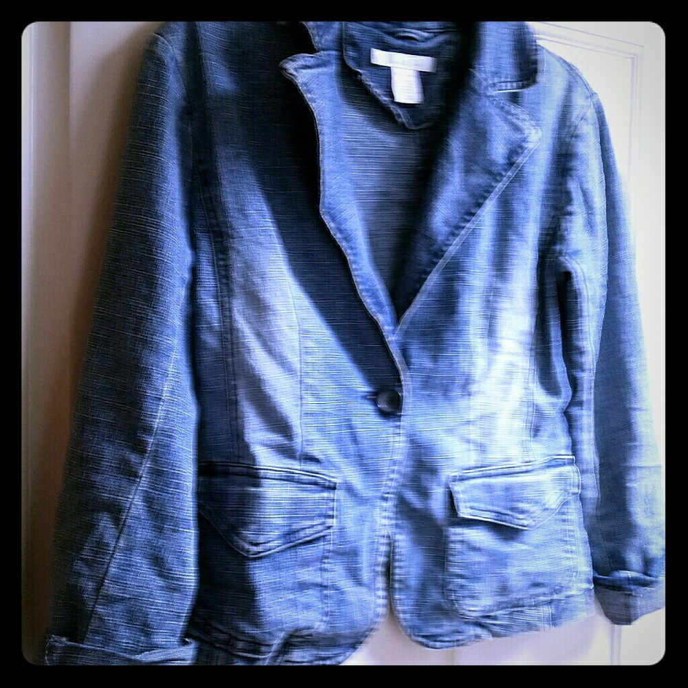 Super cute denim jacket