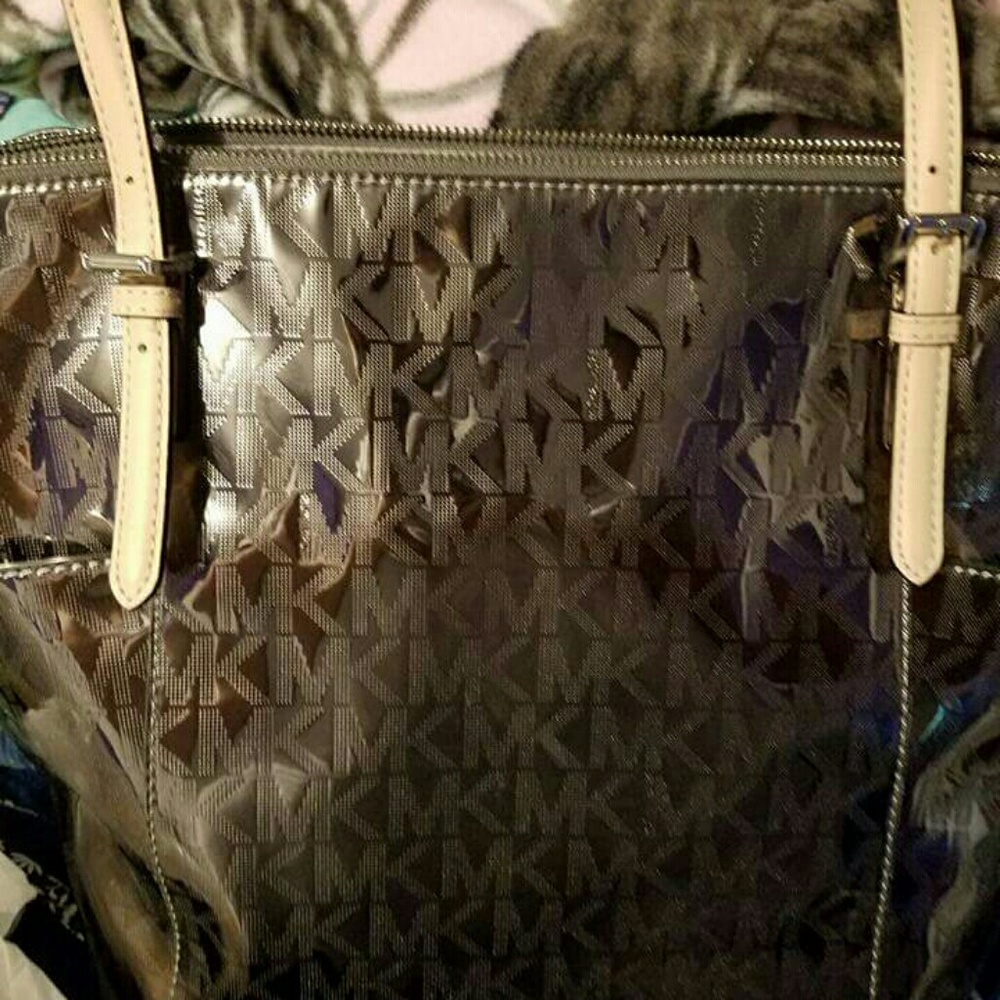 Real MK bag barely used