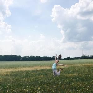 Meet your Posher, Alexis