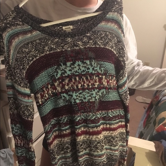 Sweater from garage - Picture 1 of 2