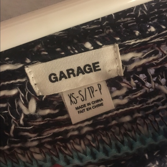 Sweater from garage - Picture 2 of 2