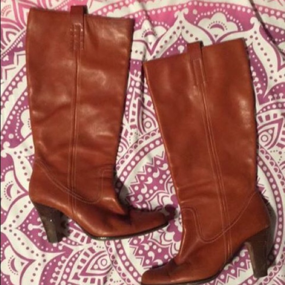 Brown leather boots size 8