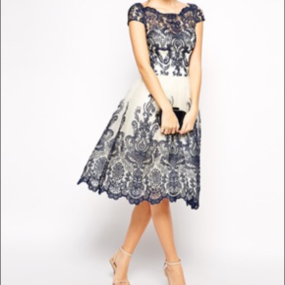 NEW! Chi Chi Kelsey Dress • US 4/UK 6