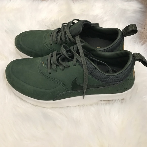 nike air max thea carbon green