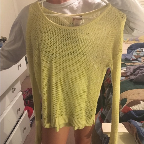 Sweater - Picture 1 of 2
