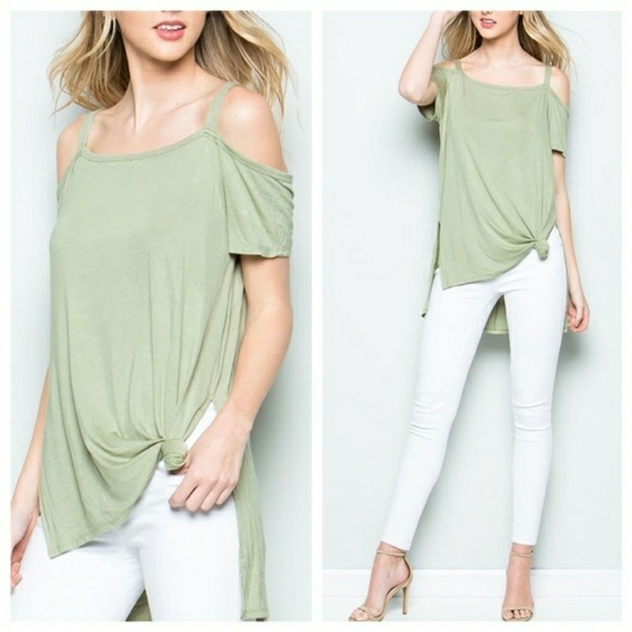 Tops - NWT SAGE TOP