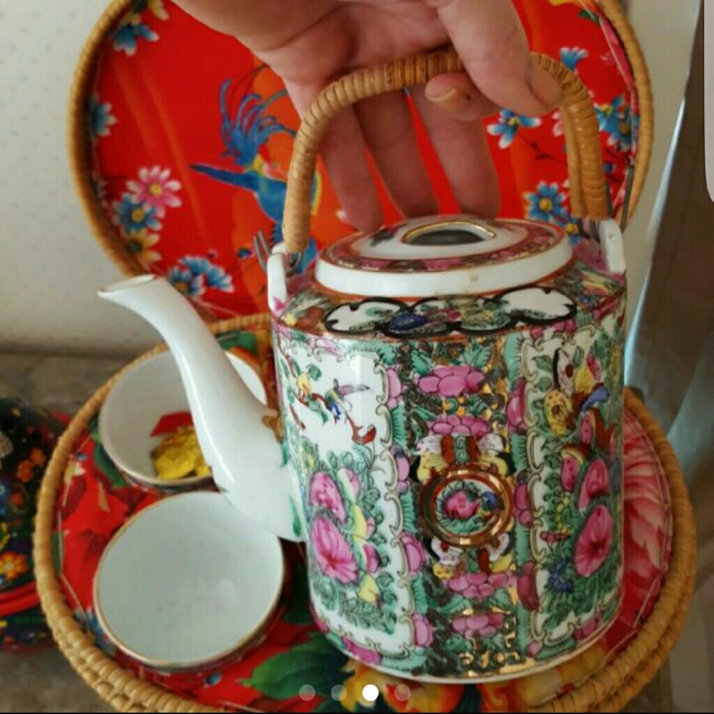 Beautiful Vintage Asian Tea Set