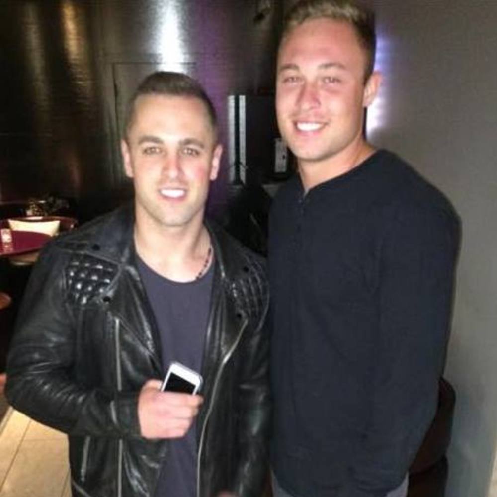 Meet your Posher, Troy