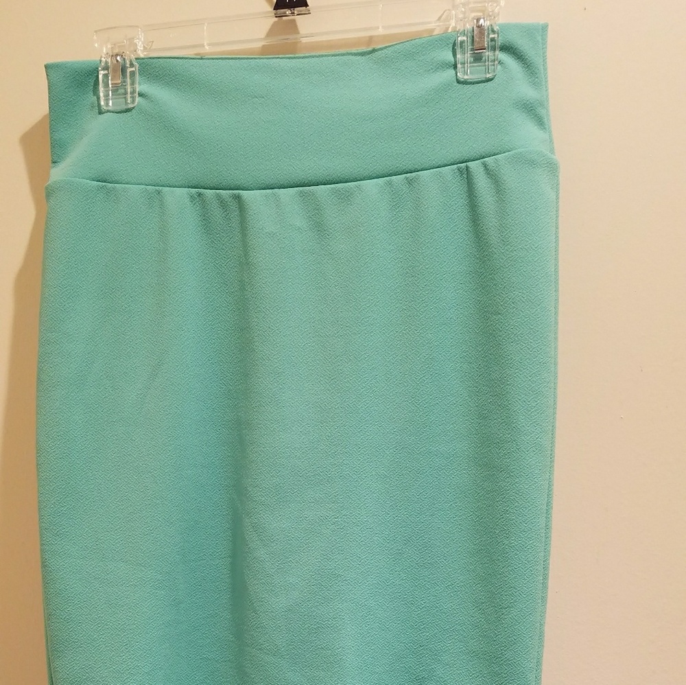 Lularoe teal cassie