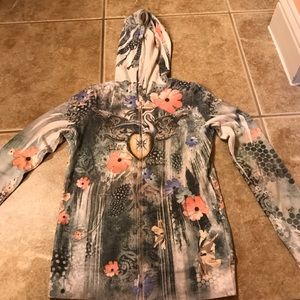 Zipper sweater with a hood