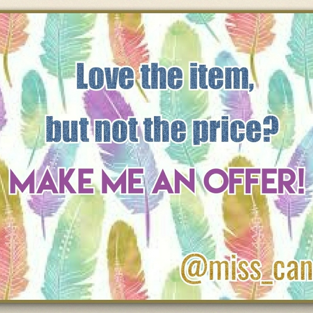 LOVE THE ITEM? MAKE AN OFFER! 👍