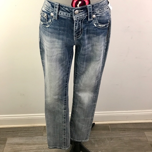 NWOT Miss Me Rhinestone Easy Straight Jeans - Picture 6 of 8