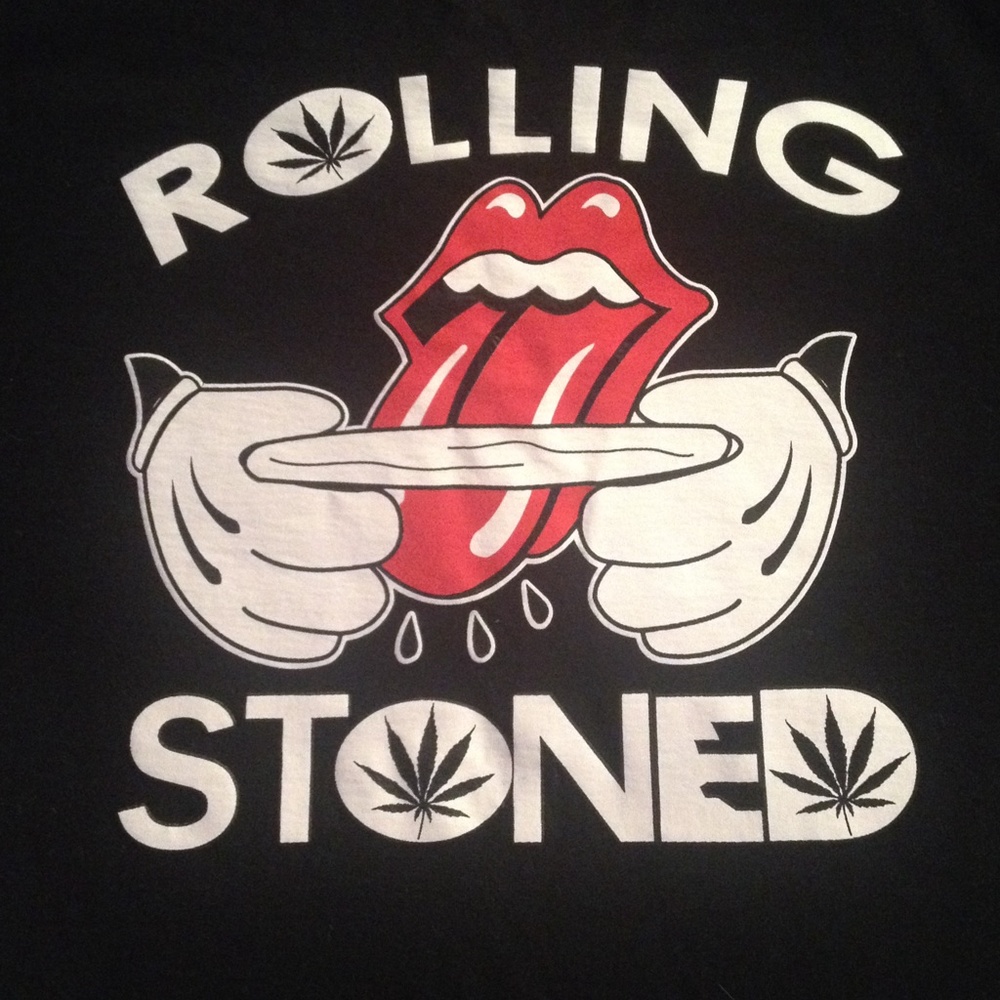 Rolling stoned logo on black tee shirt
