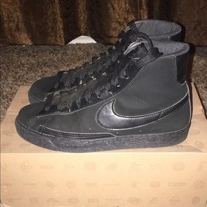 Nike Blazer Mid sneakers