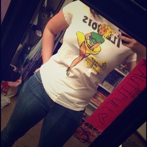 Illinois pin up white t-shirt.