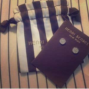 Henri Bendel stud earrings