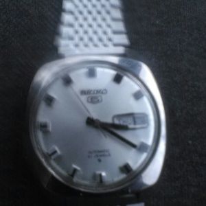 6119-7103 Rare Mens stainless steel Seiko 5 watch