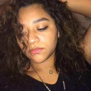 Meet your Posher, Cecilia