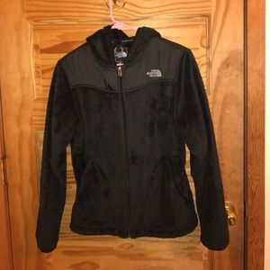 The north face fleece zip up hoodie