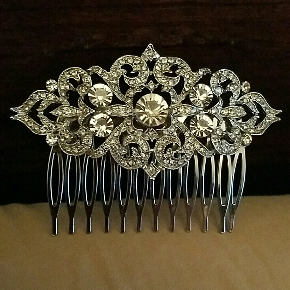 Crystal bridal comb