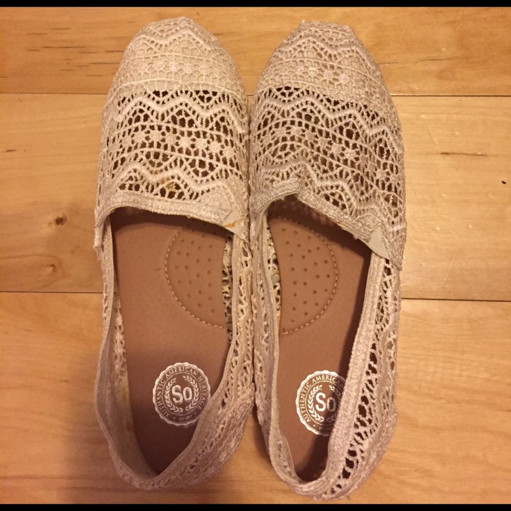 lace tom-like shoes