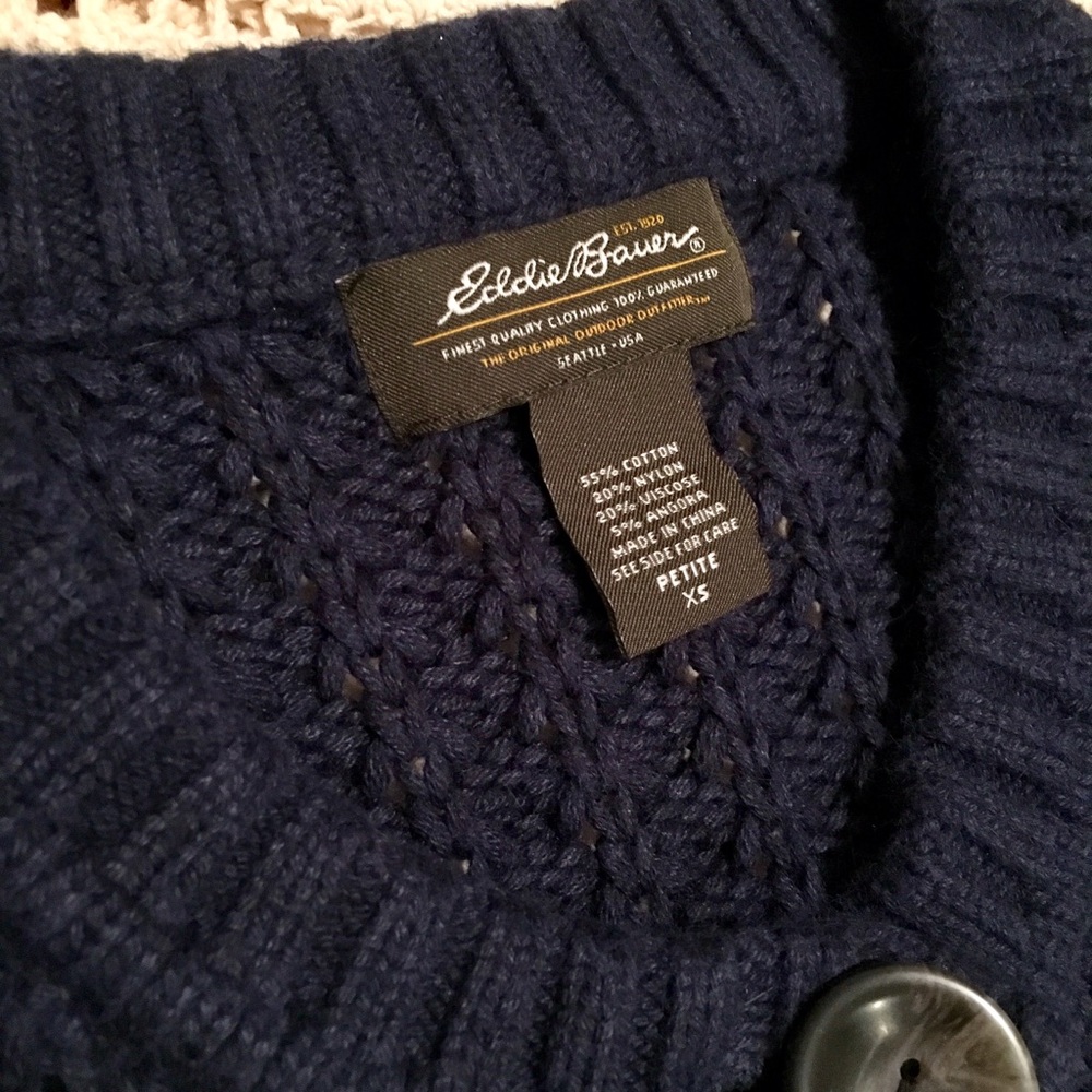 Cardigan - Picture 2 of 6