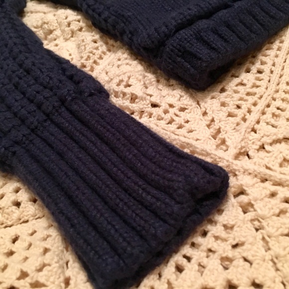 Cardigan - Picture 5 of 6