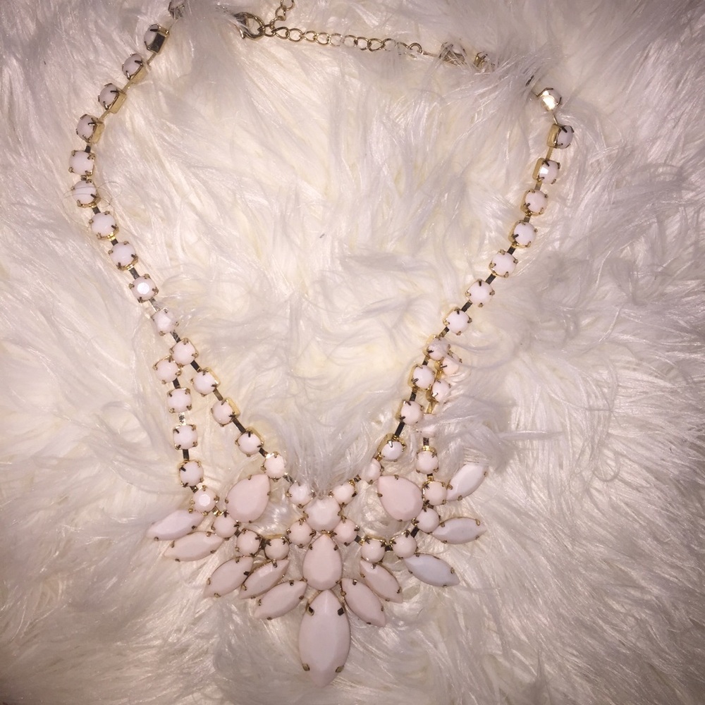 Statement necklace