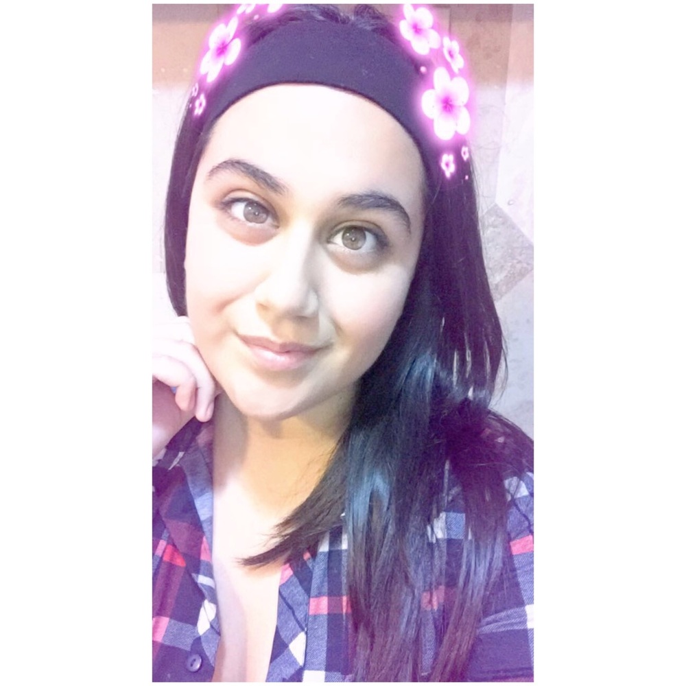 Meet your Posher, Alondra