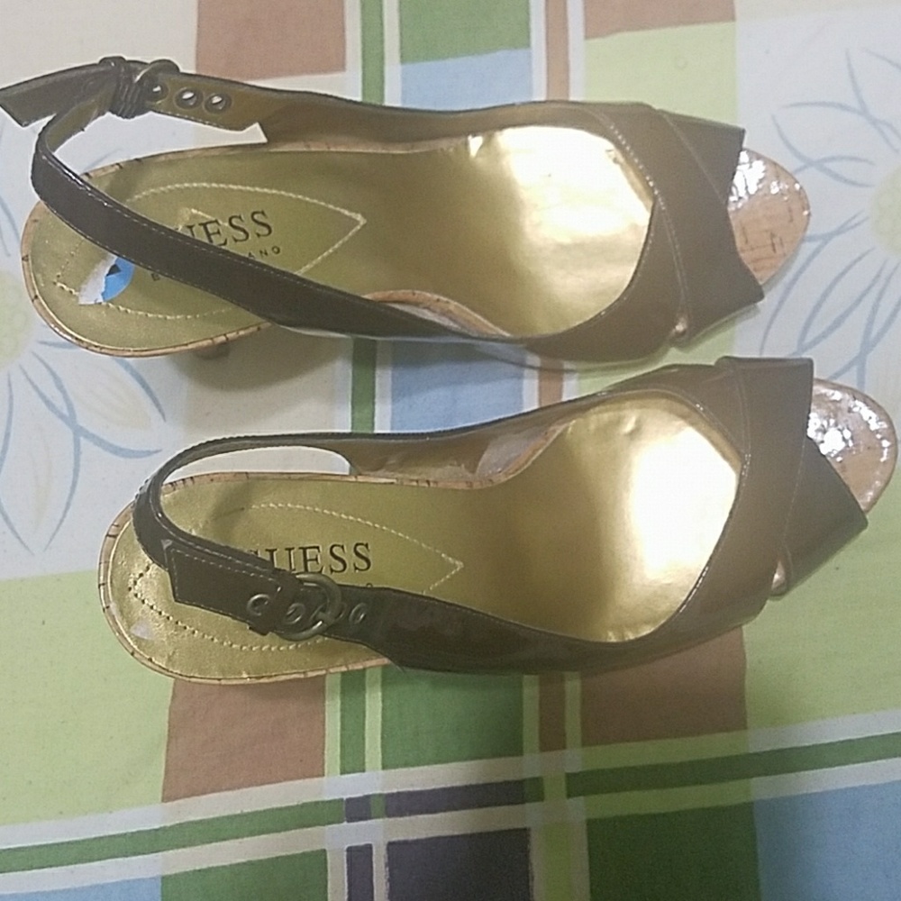 Heel - Picture 2 of 3