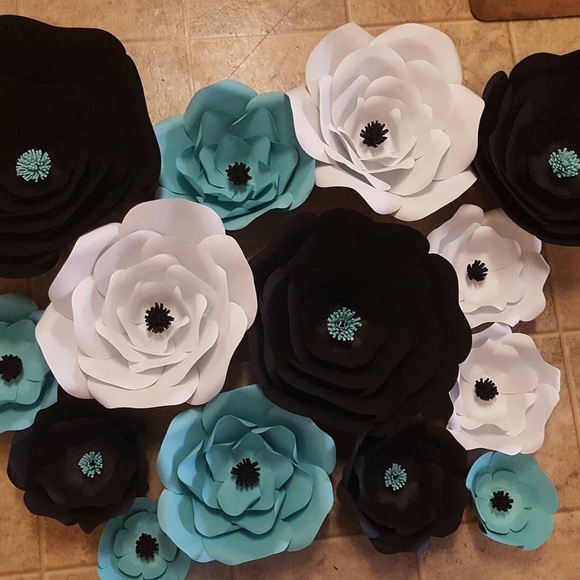 Backdrop Paper Flower - Picture 4 of 4