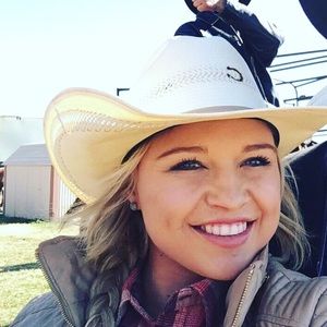 Meet your Posher, Virginia