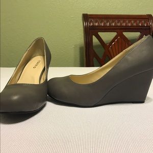 Mini Basic Wedges (Wide Width)