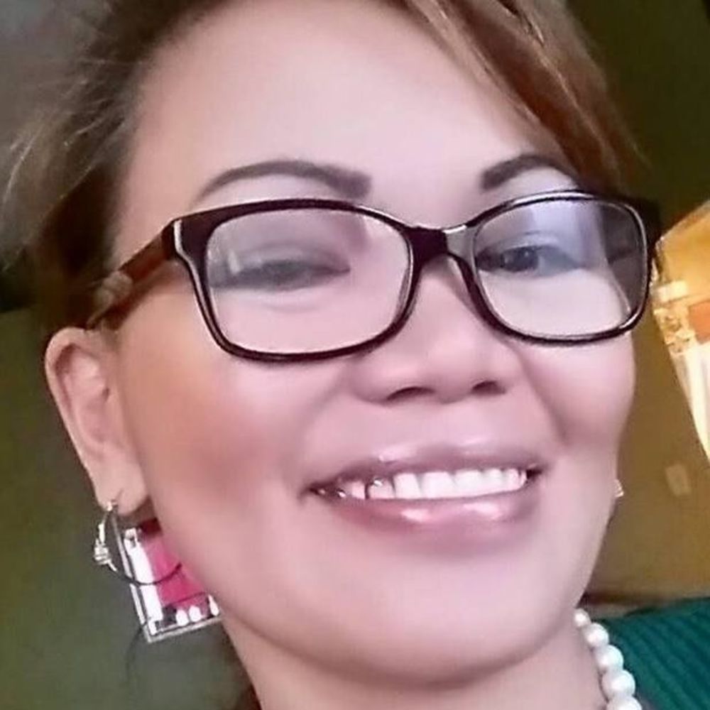 Meet your Posher, Alma