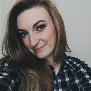 Meet your Posher, Abbie