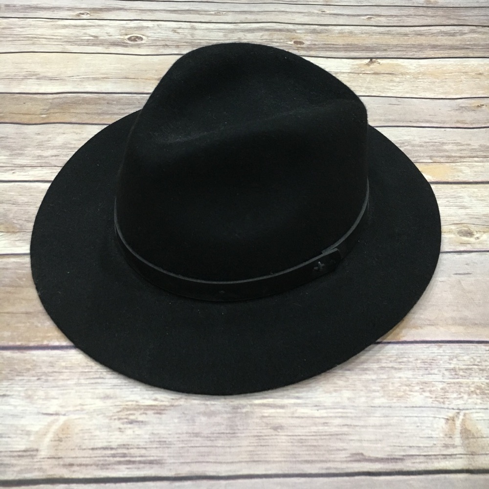 Saks Fifth Avenue Black Fedora