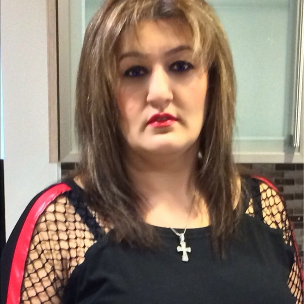 Meet your Posher, Tina