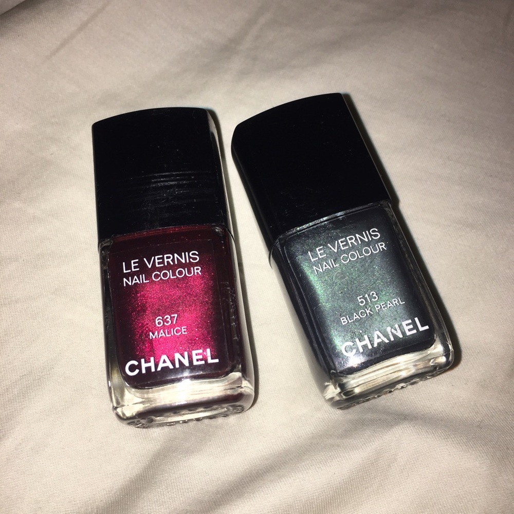CHANEL Nail Polish MALICE and BLACK PEARL