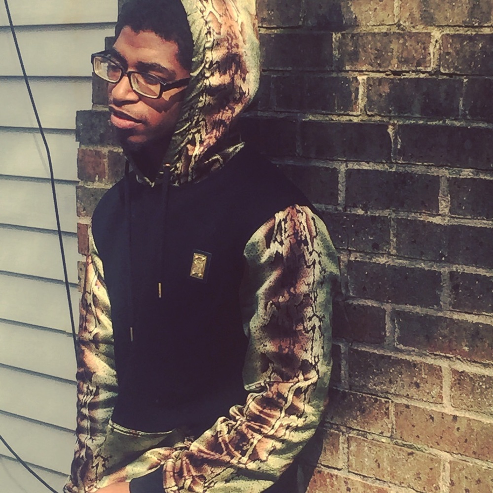 Meet your Posher, Devonta