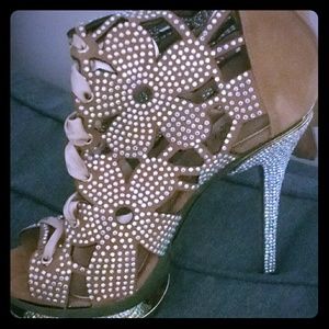 Pleaser Fantasia-2020 6"heel, 1 1/2 Dual PF,