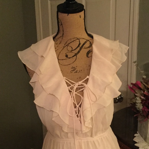 Dress - Picture 2 of 4