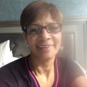 Meet your Posher, Evelyn