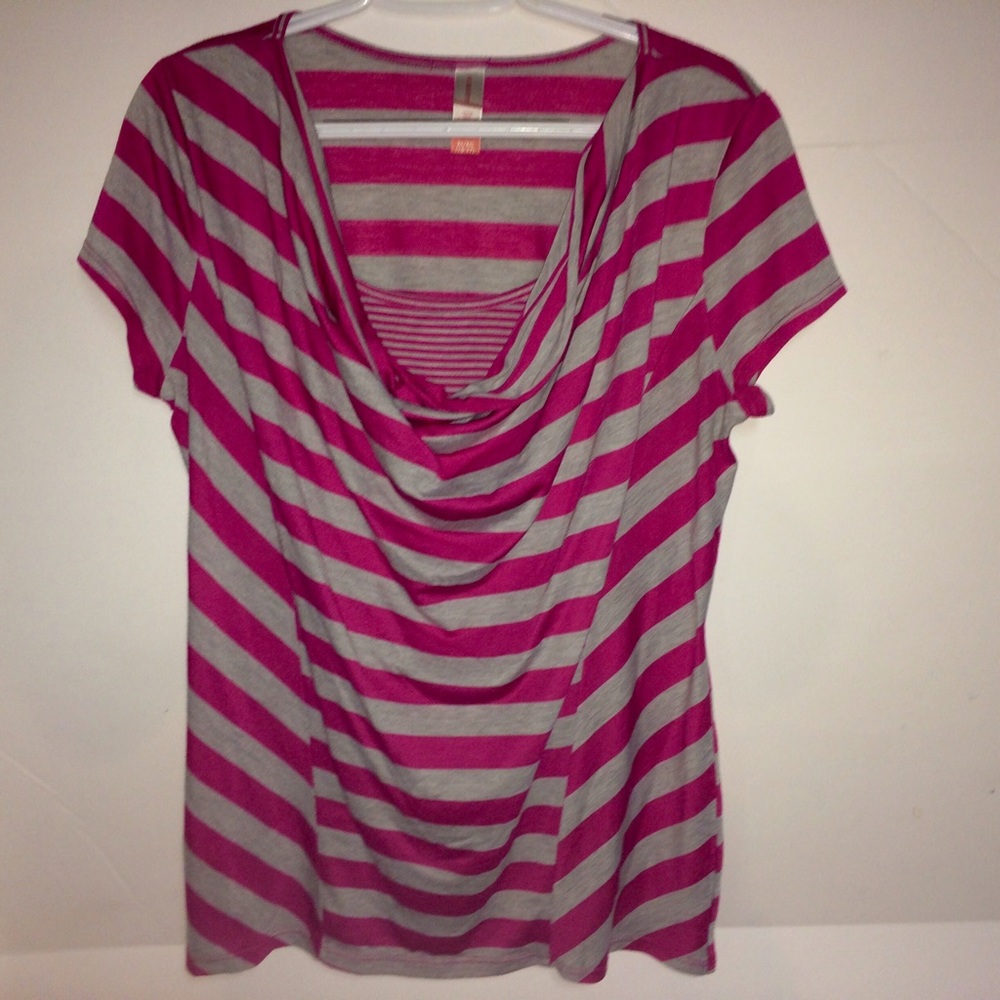 Pink & gray stripped top