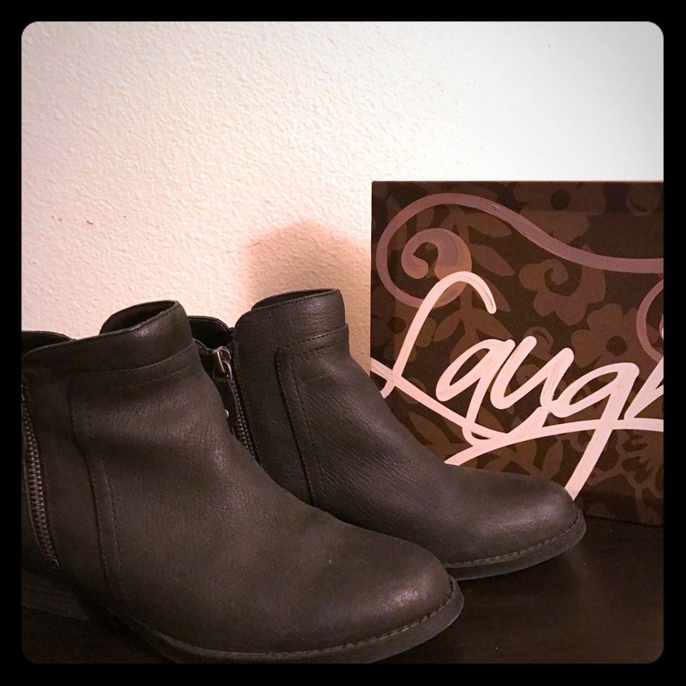 Nine West Charcoal Grey Booties