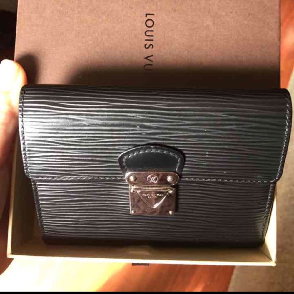 Authentic Louis Vuitton wallet